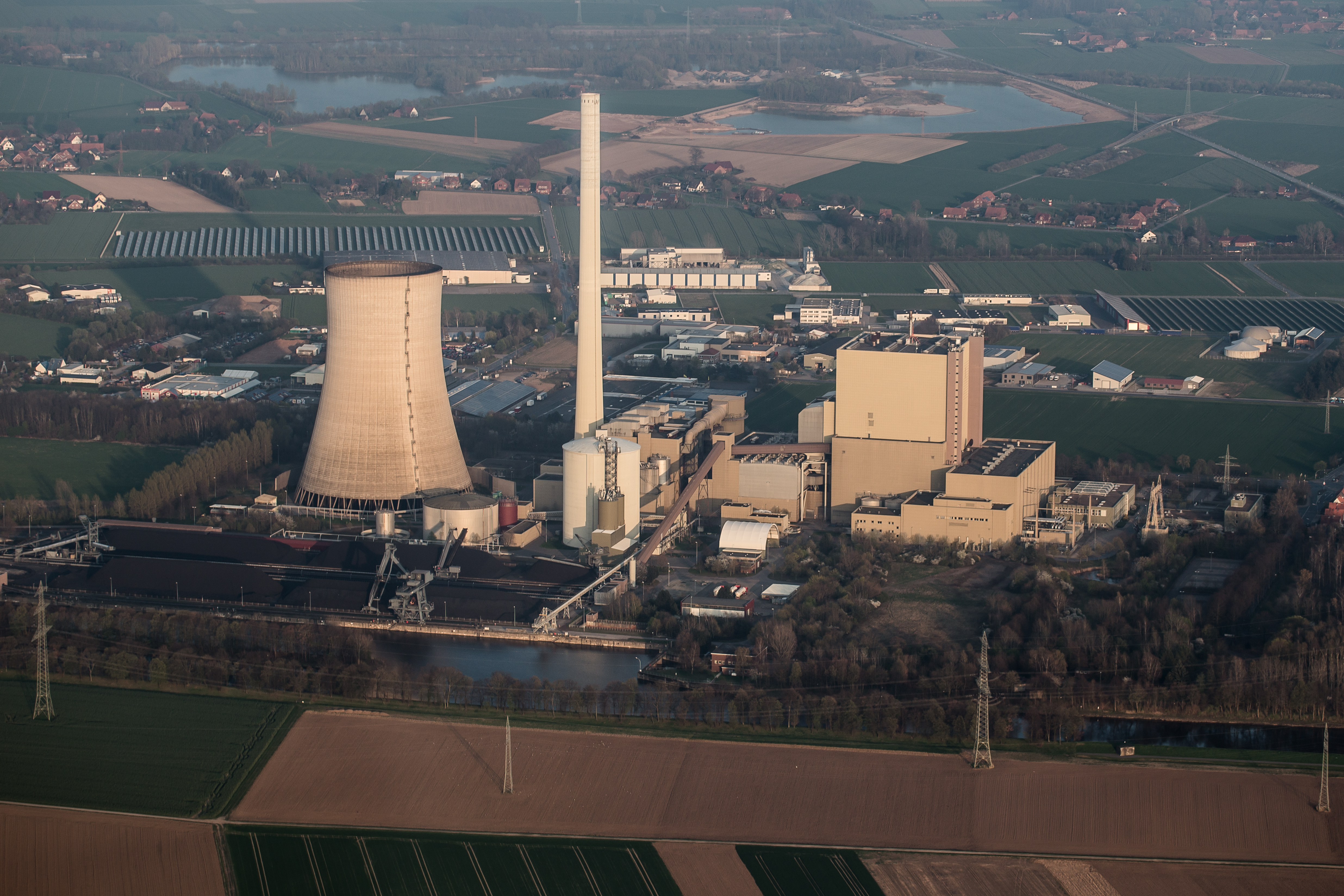 Bild Aerial_coal-fired_power_station_Heyden_Germany